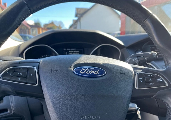 Ford Focus cena 36700 przebieg: 123930, rok produkcji 2015 z Połaniec małe 254